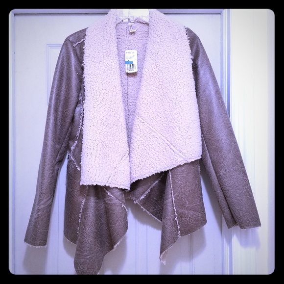 Forever 21 Jackets & Blazers - NWT F21 Fleece Lined Jacket